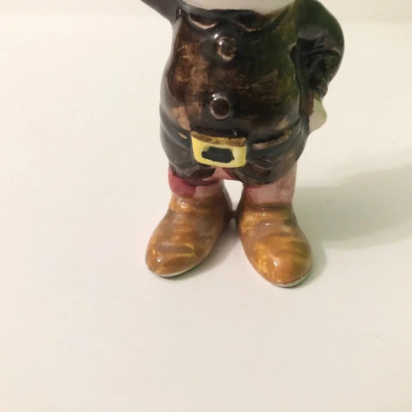 Vintage Disney  Snow White Sneezy Dwarf White Hat Figurine 3.5 Inch Tall Japan - Picture 6 of 16